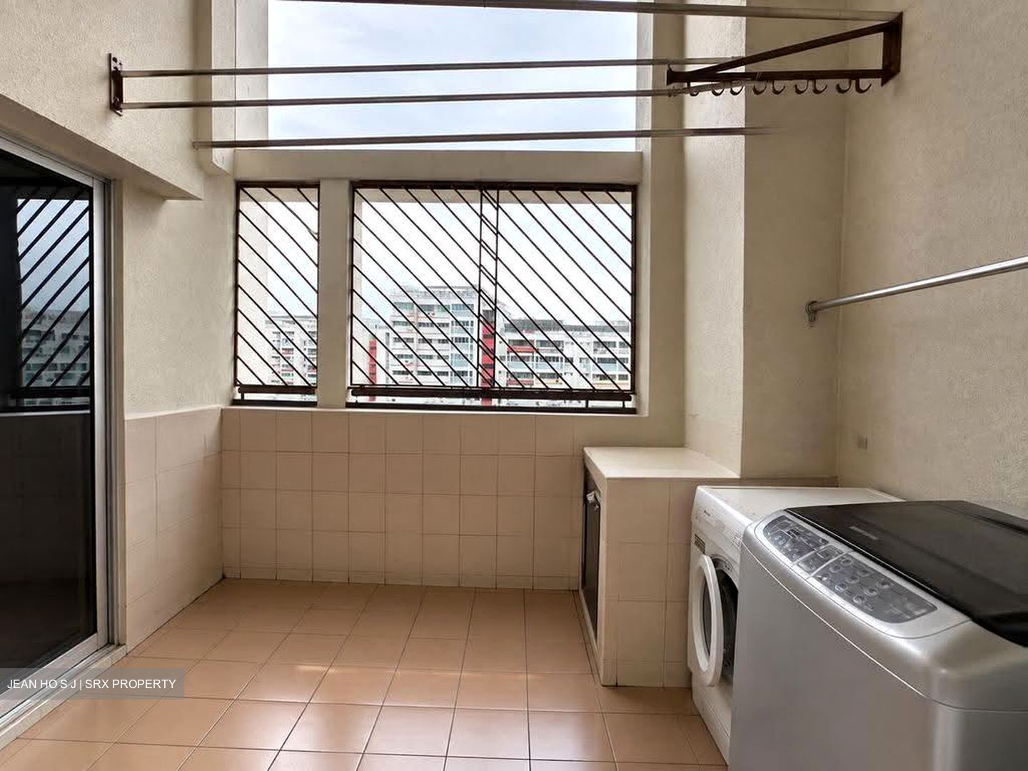 Blk 943 TAMPINES PALMSVILLE (Tampines), HDB Executive #622035591